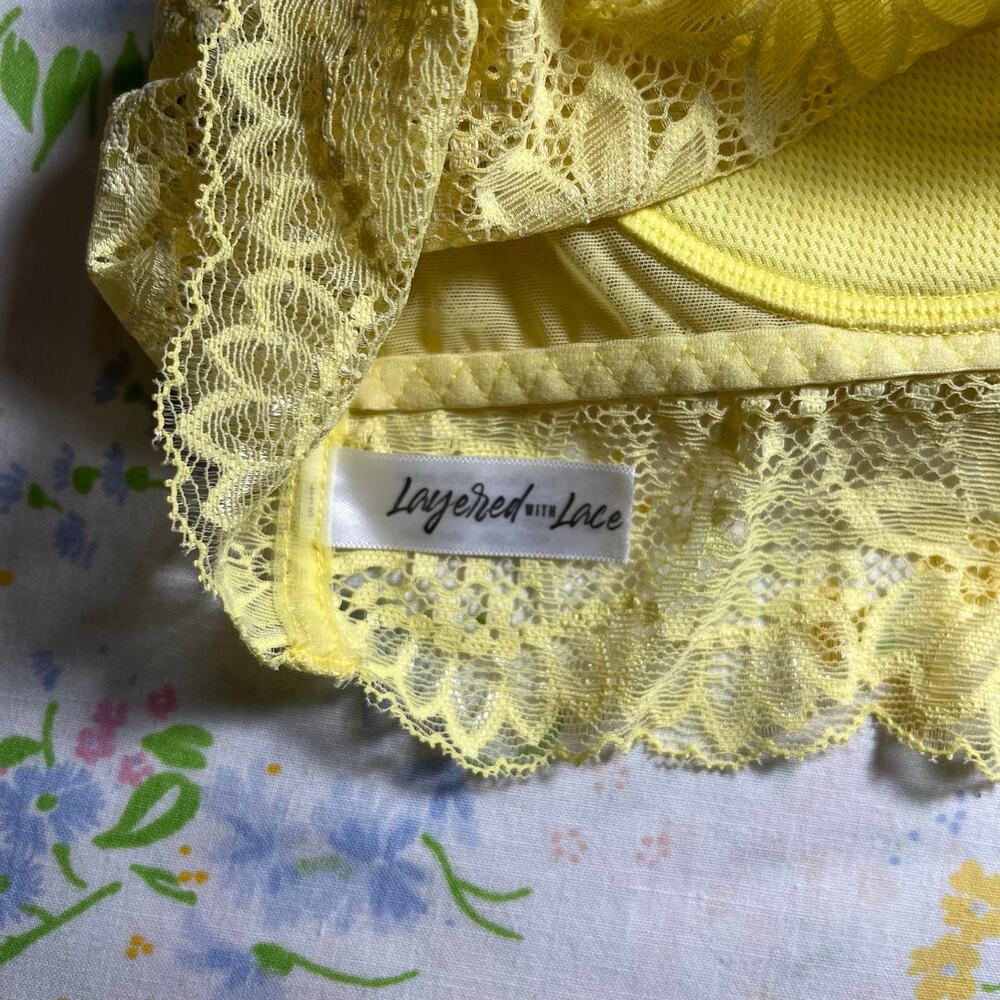 Two NEW Large Lace Bralettes - Picture 4 of 9